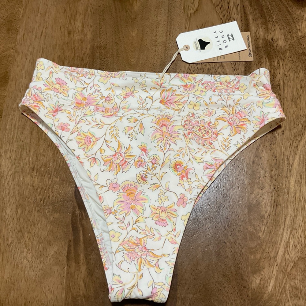 Billabong Women’s Bikini Bottom NWT Size S Day Dreaming Rise
